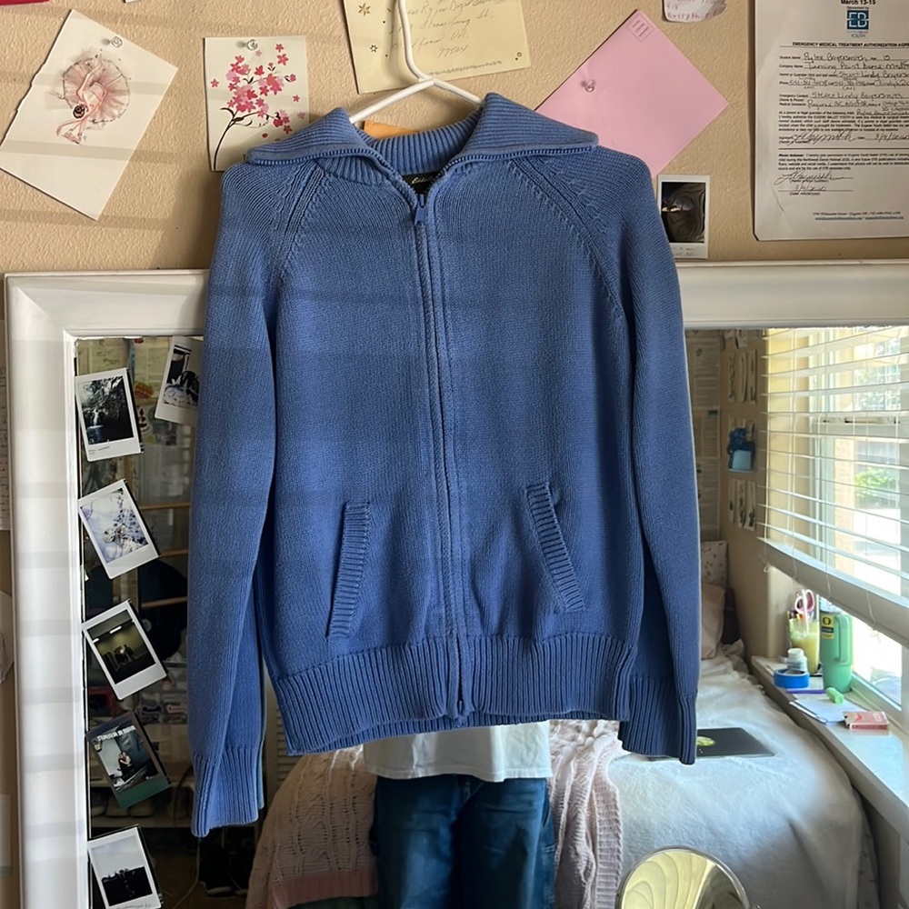 Blue brandy style sweater, super cute. zip up